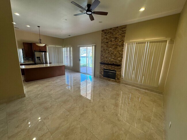 Building Photo - 3450 Rancho Diego Cir
