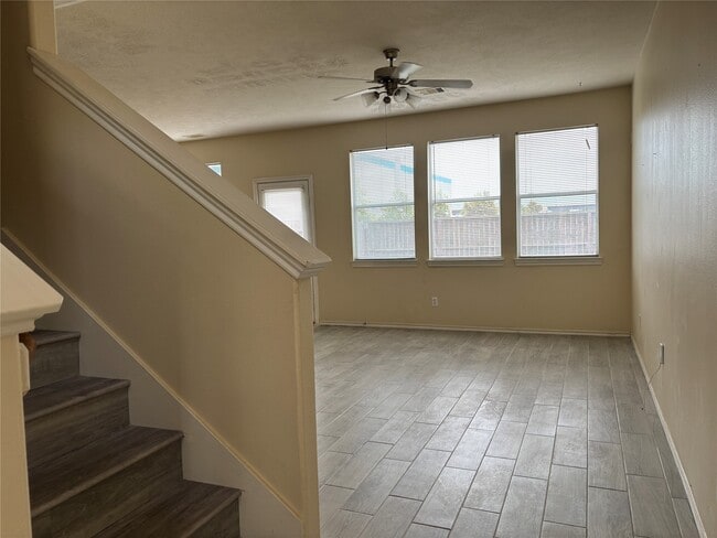 Building Photo - 2710 Maybrook Hollow Ln