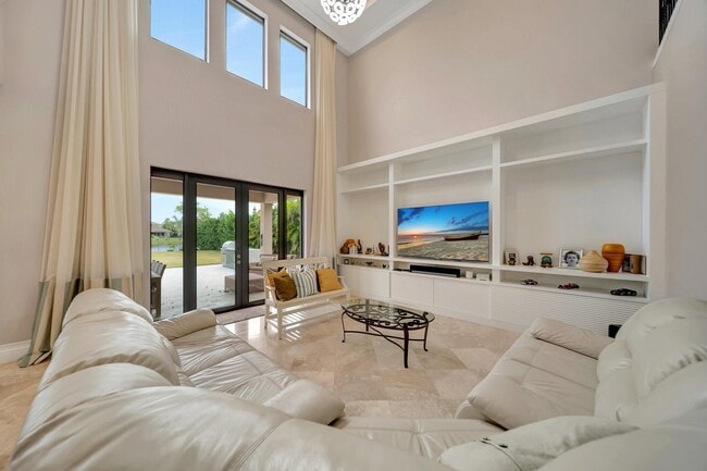 Building Photo - 10302 Sweet Bay Manor