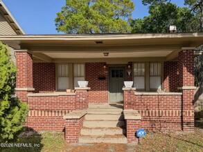 Building Photo - 2047 N Market St