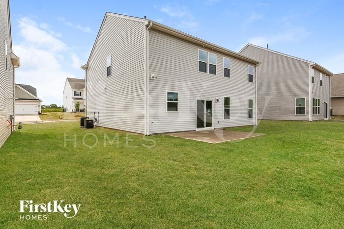 Building Photo - 418 Stonefence Dr