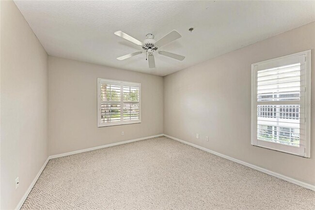 Building Photo - 803 Montrose Dr