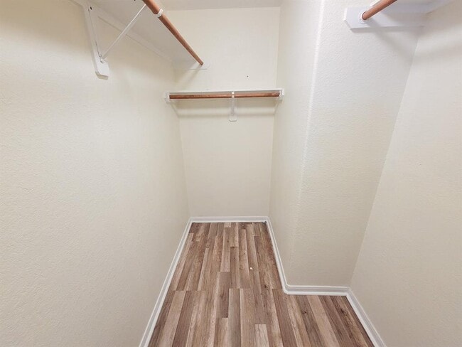 Building Photo - 12835 Regal Oaks Bend Ln