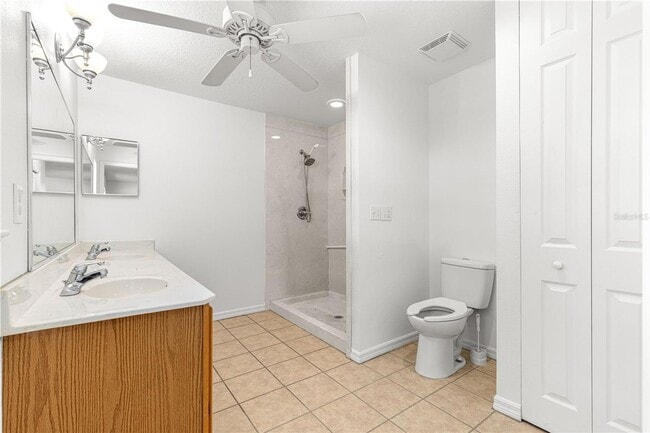 Building Photo - 3/2 Farm Home on 18.25 acres