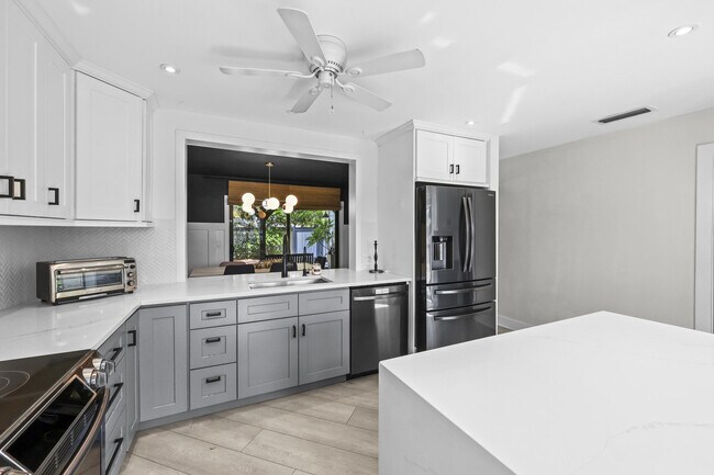 Building Photo - 13400 Bedford Mews Ct