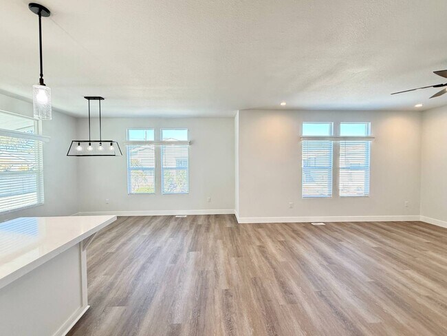 Building Photo - 11 Palm Via