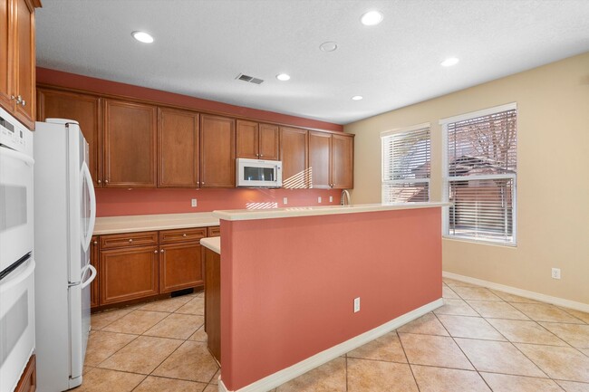 Building Photo - Beautiful 4 Bed / 4 Bath | NW Albuquerque ...