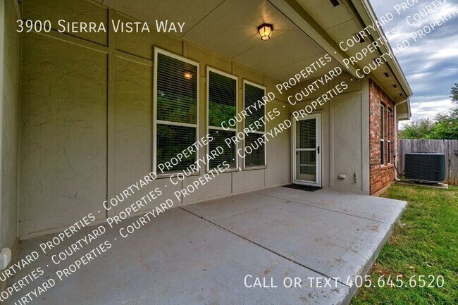 Building Photo - 3900 Sierra Vista Way