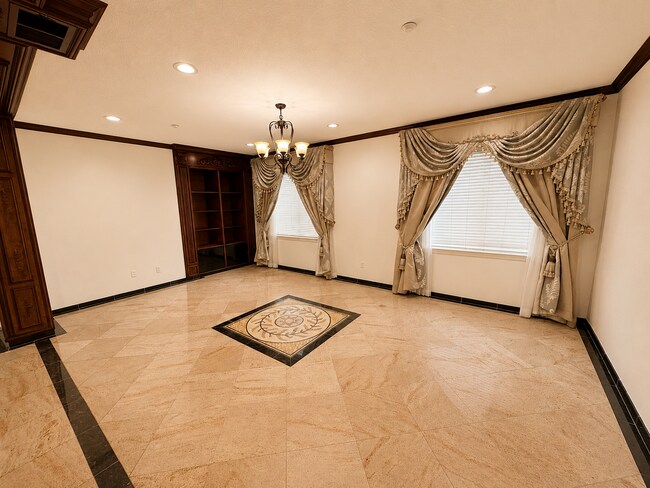 Building Photo - 621 Marbella Ct