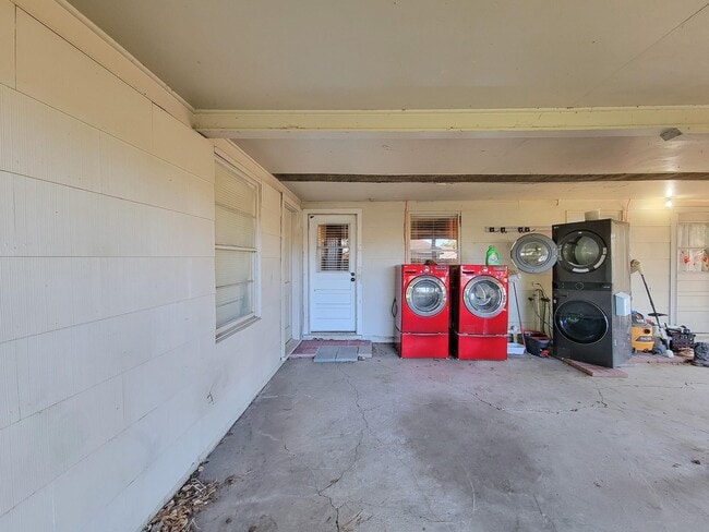 Building Photo - 1107 Milam St