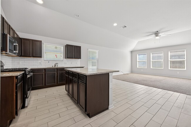 Building Photo - 2122 Artic Loon Dr