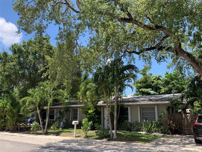Building Photo - 801 SW 10th St
