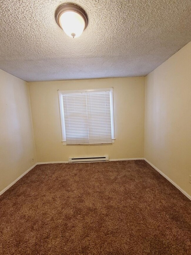 Building Photo - Cozy 2-Bed In Home in Old Colorado City an...