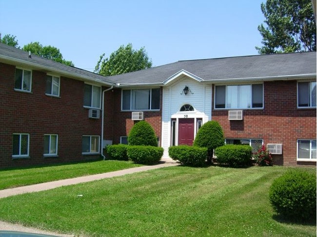 Building Photo - Poplar Gardens