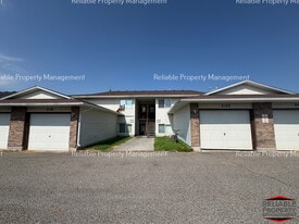 Building Photo - 2122 Meppen Dr