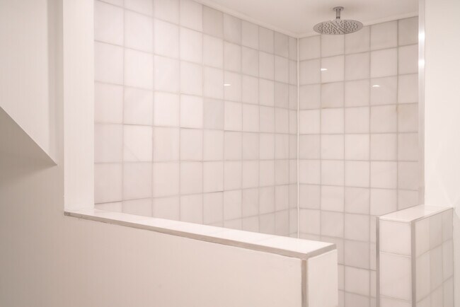 Building Photo - 171 Liberty St