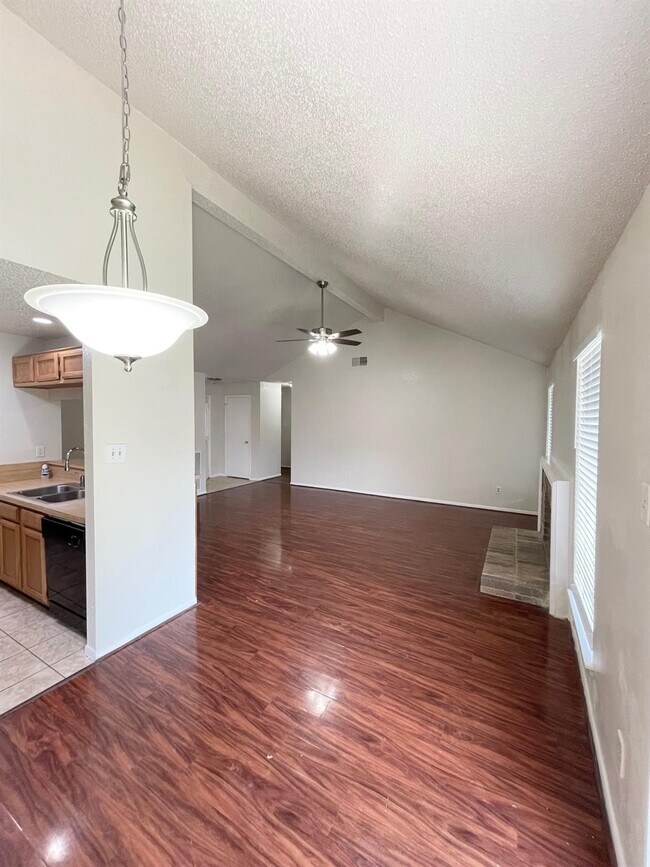 Building Photo - 4115 Issacks Way