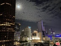 Building Photo - 877 Francisco St