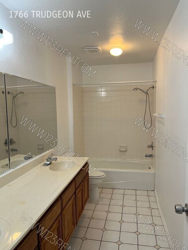 Building Photo - 1766 Trudgeon Ave