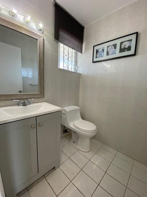 Building Photo - 1 bedroom in North Miami Beach FL 33179