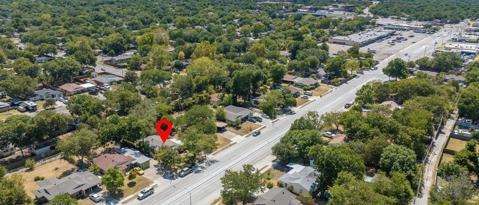 Building Photo - 2442 Oates Dr