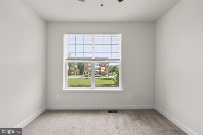Building Photo - 7131 Beaumont Place