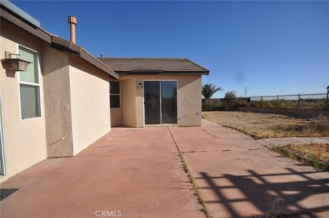 Building Photo - 8945 Honeysuckle Ave