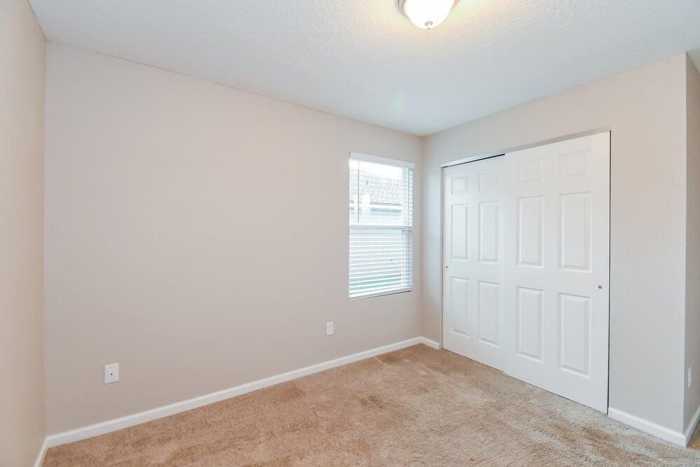 Building Photo - 1217 Sarahs Landing Dr