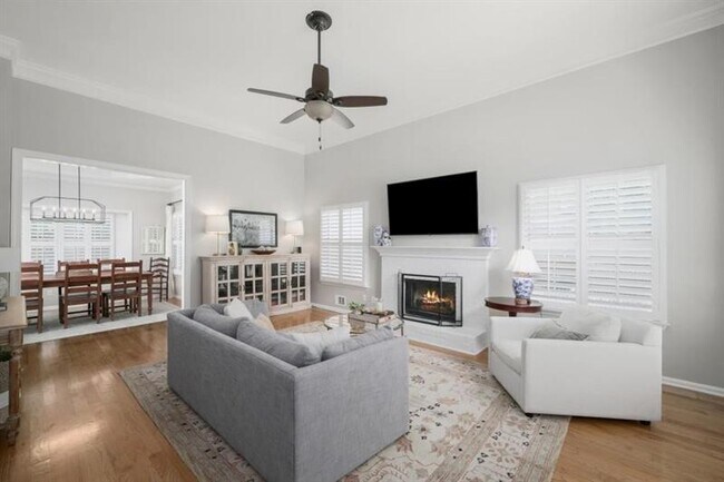 Building Photo - 12080 Greenmont Walk