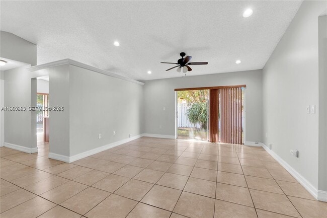 Building Photo - 1217 NW 125th Terrace