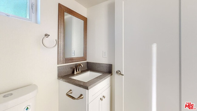 Building Photo - 307 Rosemont Ave