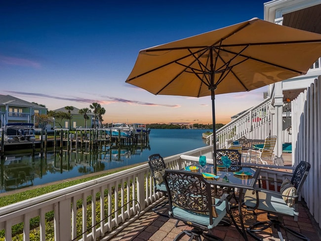 Building Photo - Stunning 2/1 available now at Waterside at Coqunia Key!