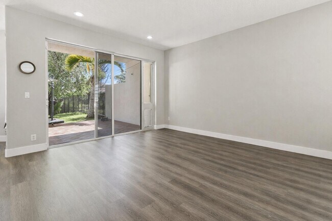 Building Photo - 4166 Wellington Shores Dr