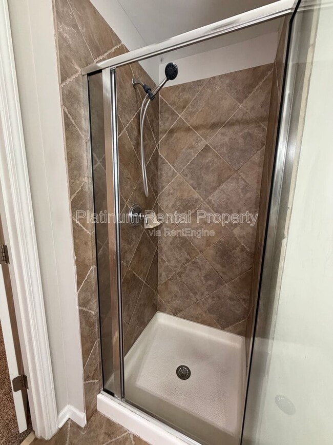 Building Photo - 5555 Falls Landing Dr