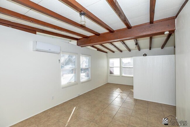 Building Photo - 678 S Orange Ave