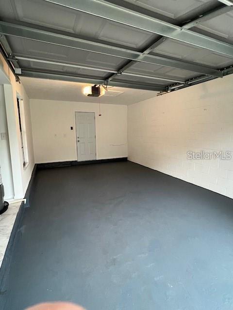 Building Photo - 411 Poplar Ct