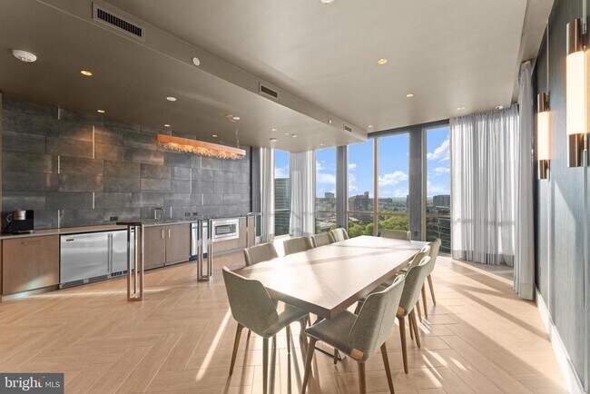 Building Photo - 7887 Jones Branch Dr