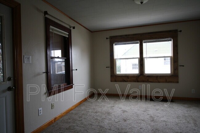 Building Photo - 906 Jefferson St