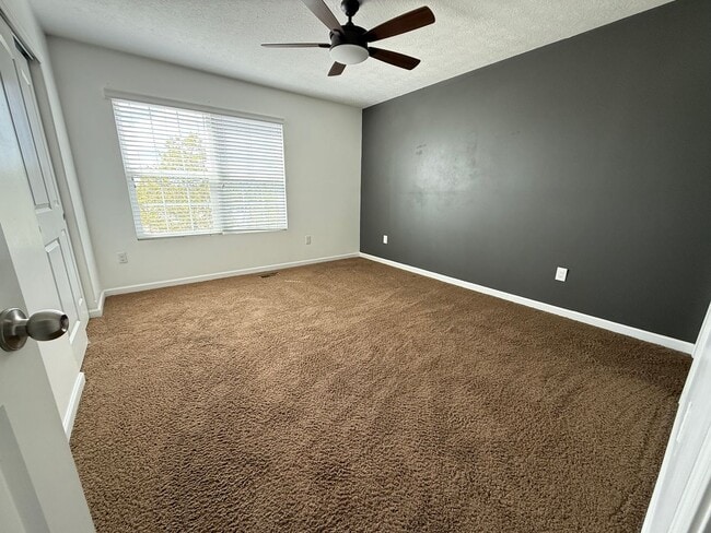 Building Photo - 5422_HOLLY_RIVER_AVE