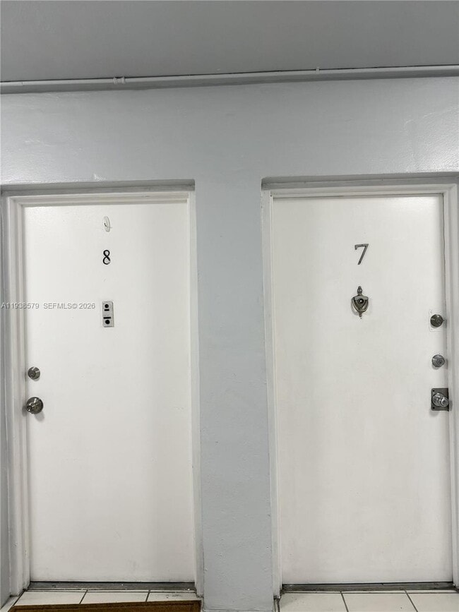 Building Photo - 1860 SW 22nd St