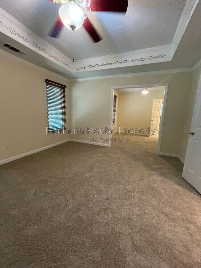 Building Photo - 7115 Red Fox Ln