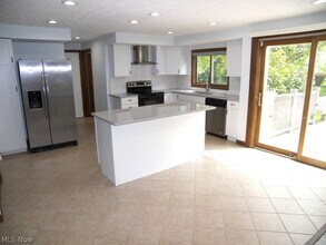 Building Photo - 32156 S Roundhead Dr