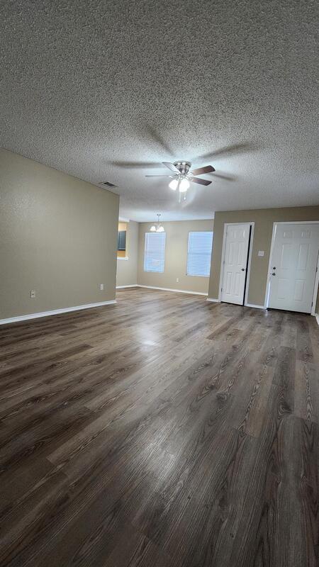 Building Photo - 10265 Country Hills Blvd