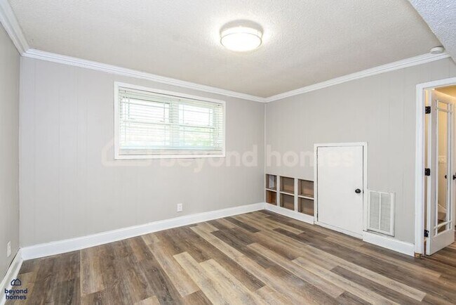 Building Photo - Beautiful 3-Bed + Bonus Room Home - Minutes from Downtown Chattanooga!