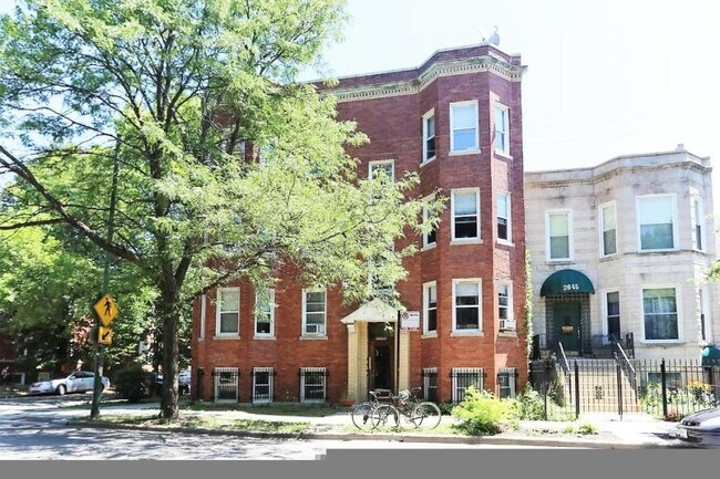 Building Photo - 1 bedroom in Chicago IL 60647