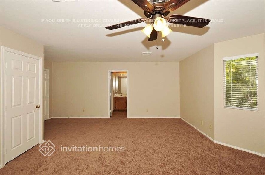 Building Photo - 2121 Harbor Cliff Dr