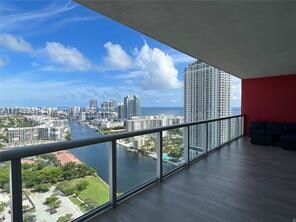 Building Photo - 2602 E Hallandale Beach Blvd