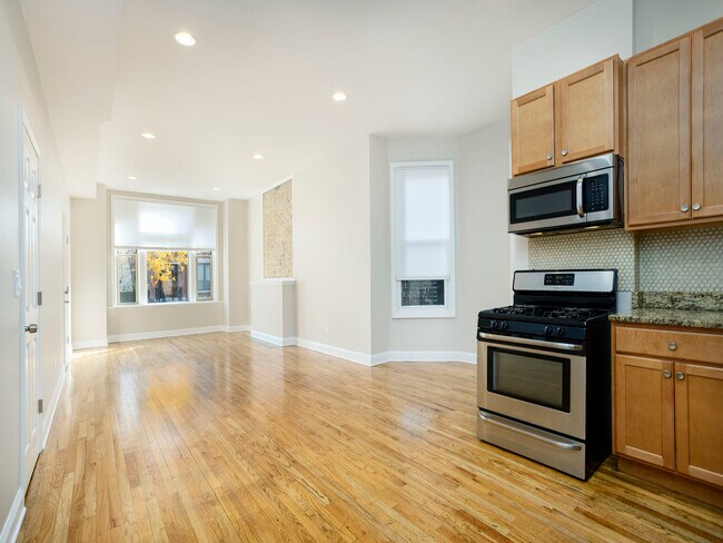 Building Photo - 1306 S Fairfield Ave