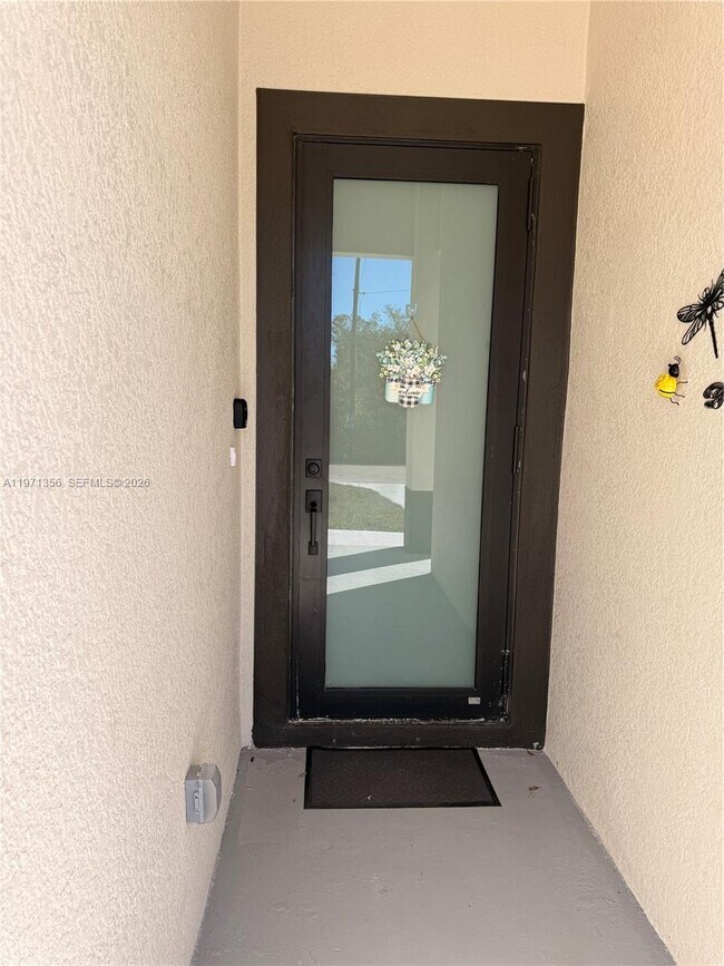 Building Photo - 18 Organ St