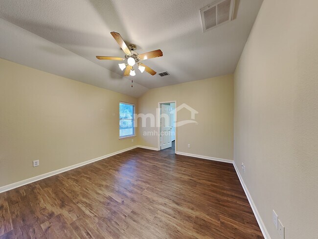 Building Photo - 8802 Gallop Chase